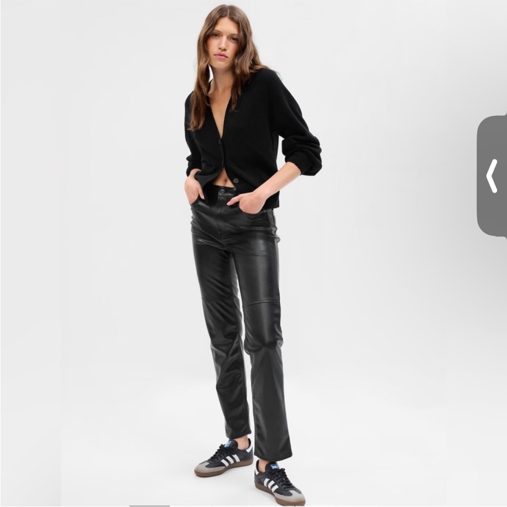 GAP Black Cheeky Straight High Rise Pants